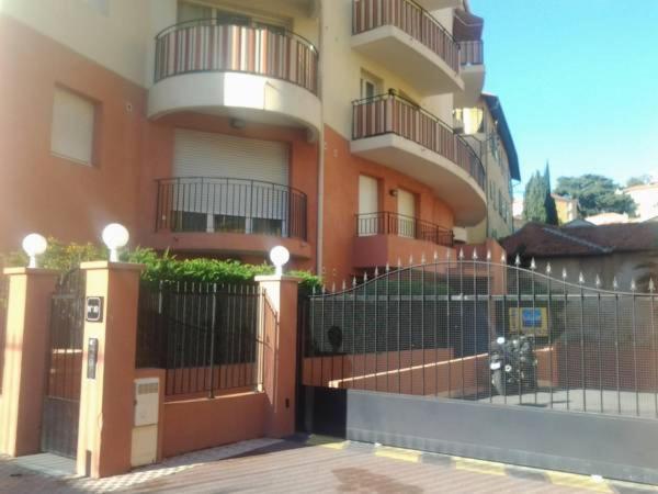 Monolocale Mentone Costa Azzurra Apartment Luaran gambar